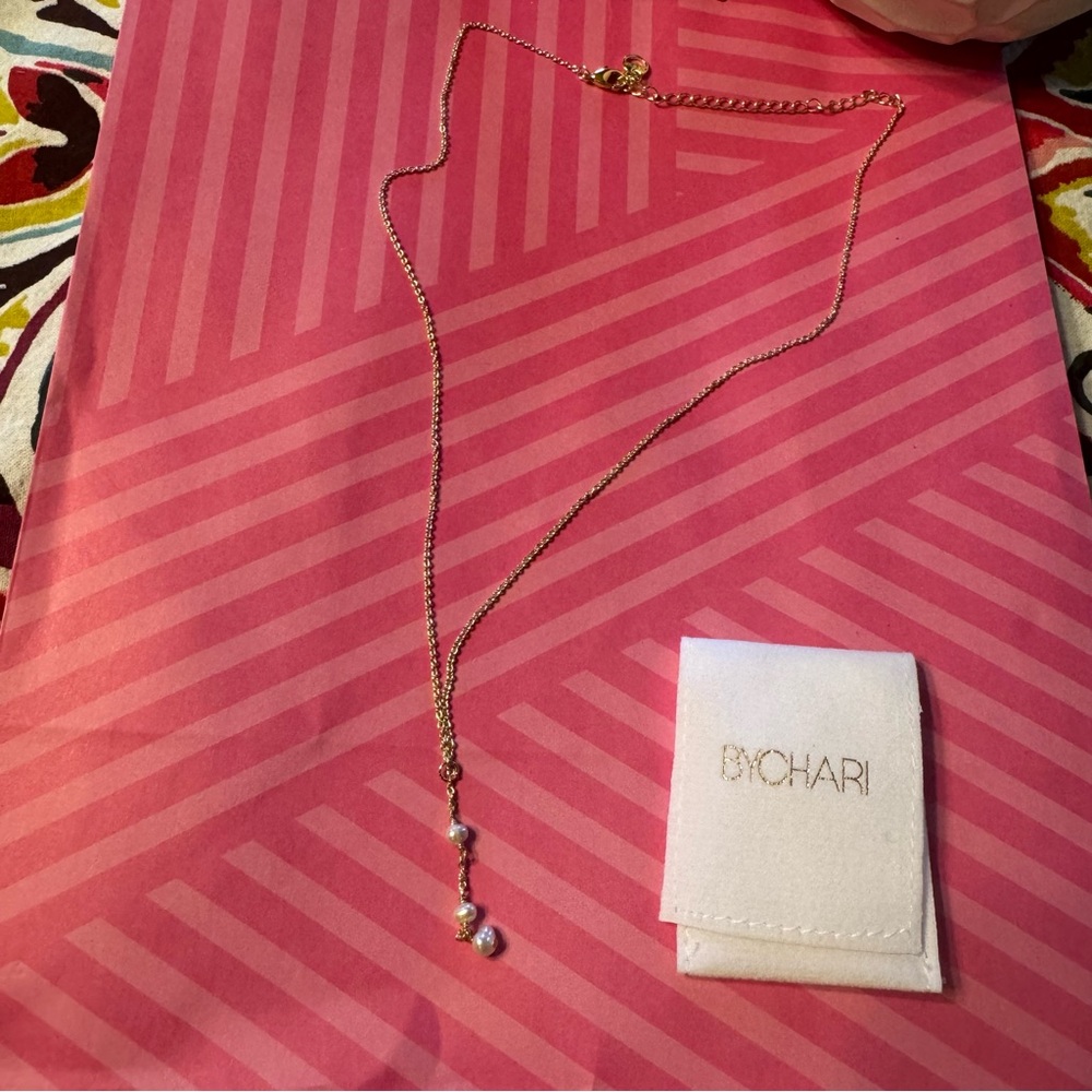 Freshwater Pearl gold drop Necklace - Picture 4 of 5